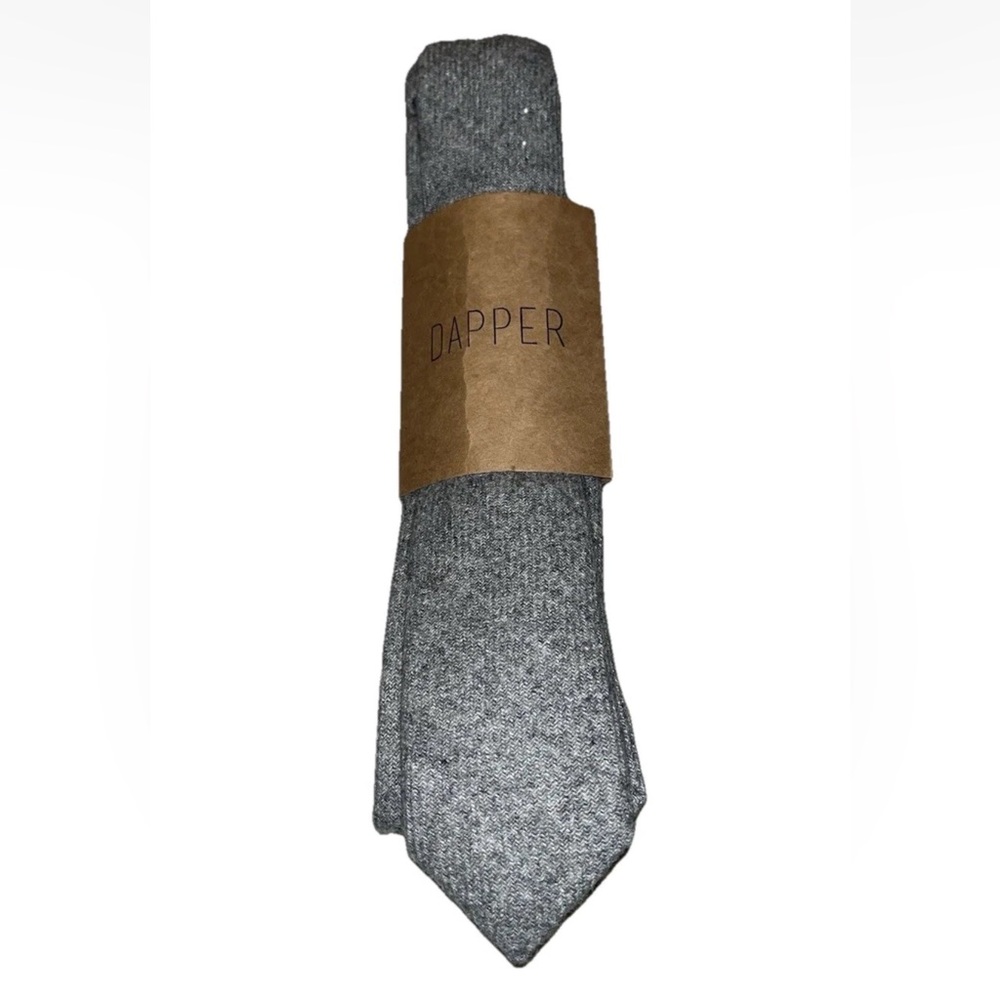 Dapper Men’s Skinny Tie Wool Blend Medium Gray Solid NWT Classic Office Formal